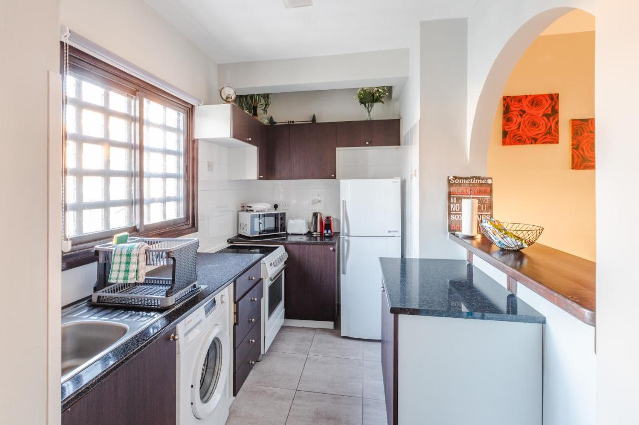 Alexis Apartments - Lovely 2-Bedroom With Swimming Pool Paphos Exteriér fotografie