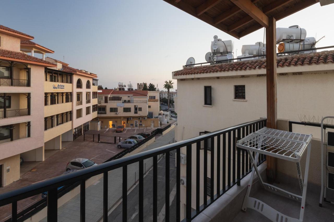 Alexis Apartments - Lovely 2-Bedroom With Swimming Pool Paphos Exteriér fotografie